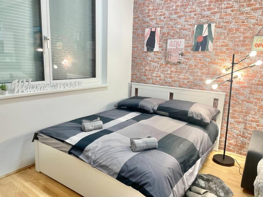 Premium Apartment With Terrace, A/C, Free Wifi And Netflix 维也纳 外观 照片